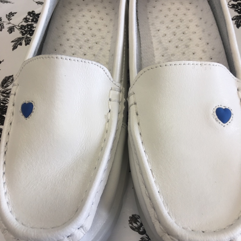 Leather Nursing Shoes.